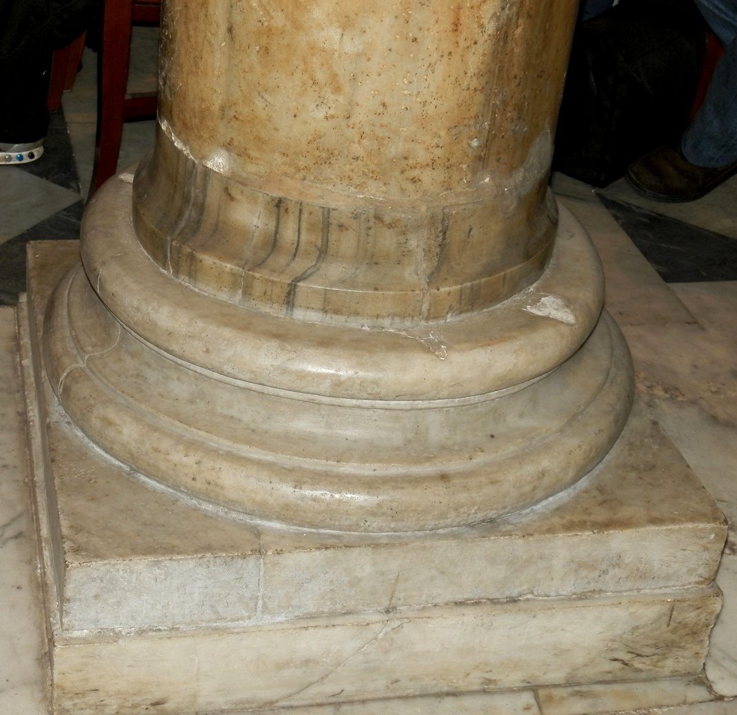 San Bartolomeo all'isola_Basilica_18.JPG